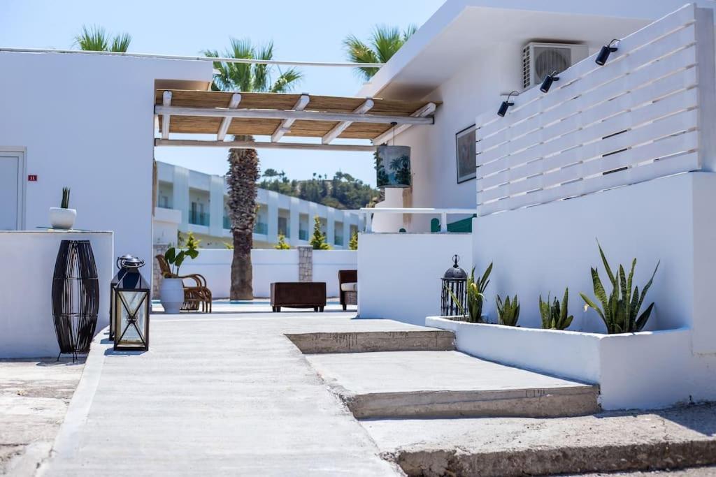 Rosie'S Studios 4 Faliraki Exterior photo